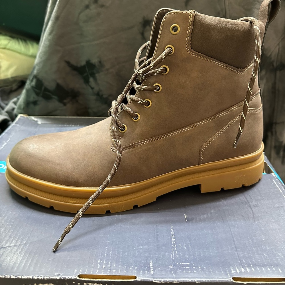 st. John Brown boots
